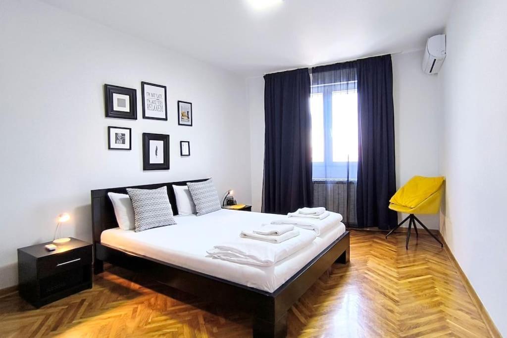 Apartment Wake Up For 4 Belgrad Exterior foto